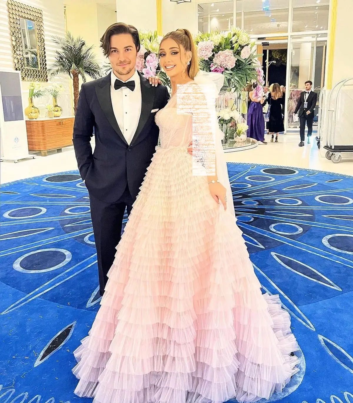 بیوگرافی الناز گلرخ